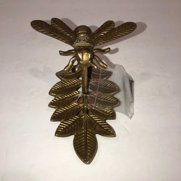New Anthropologie Home Decor Brass Queen Bee Curtain Tieback - Picture 5 of 7